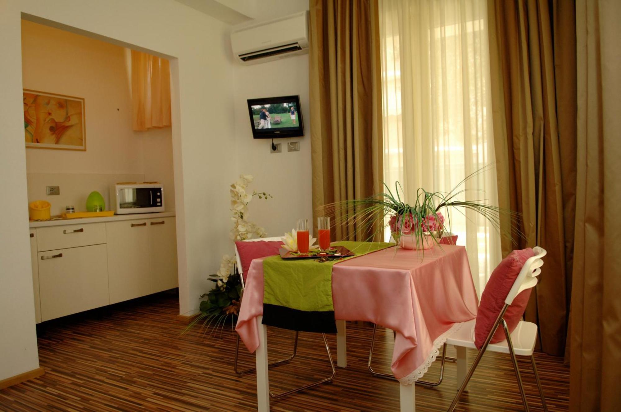 B&B Live09 Design Pisa Bilik gambar